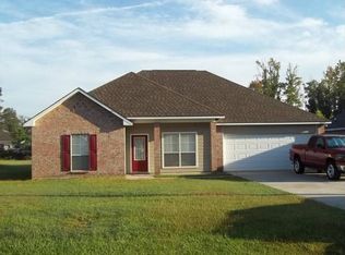 9419 Hidden Trail Dr, Denham Springs, LA 70726