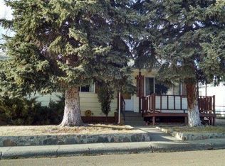 841 6th St N, Glasgow, MT 59230