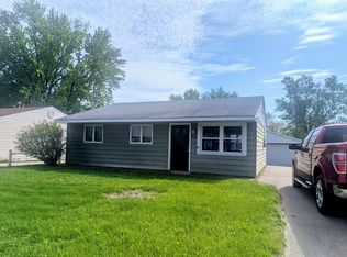 815 12th St W, Milan, IL 61264