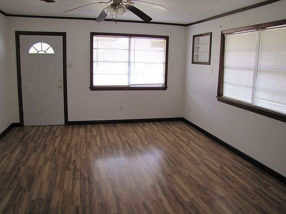 3rd image of 5730 Bentley Dr