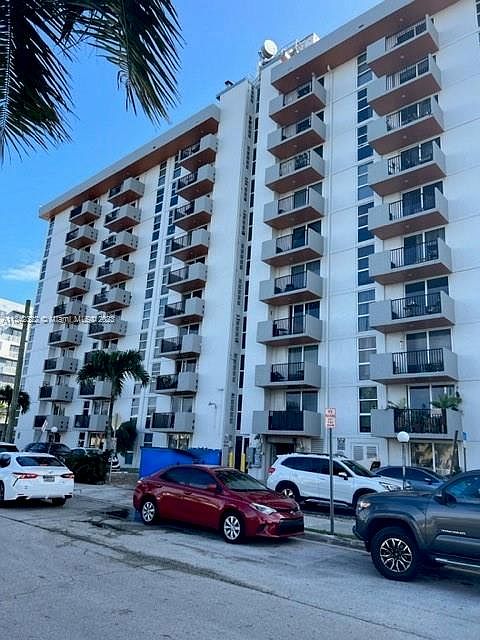 1st image of 2075 NE 164th St APT 804