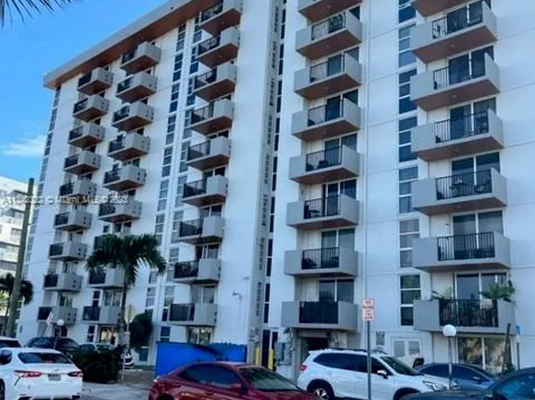 2075 NE 164th St APT 804, North Miami Beach, FL 33162
