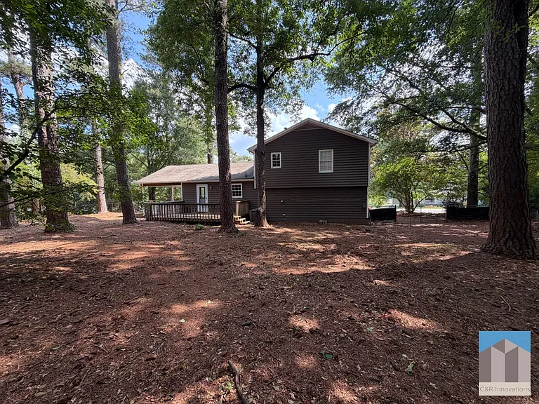 734 Marthas Dr — Photo 31