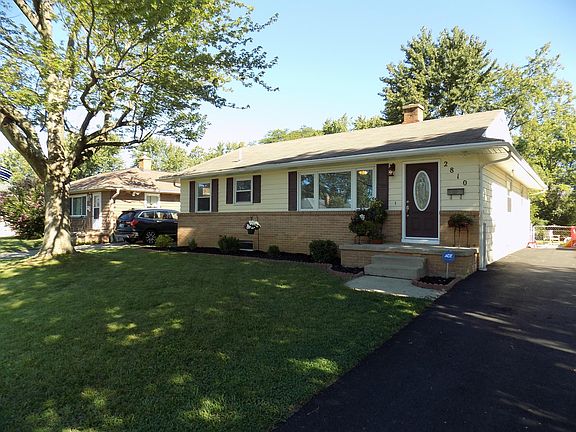 3rd image of 2810 Dennis Ln