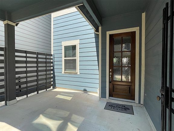 5th image of 10418 Quiet Courtyard Rd
