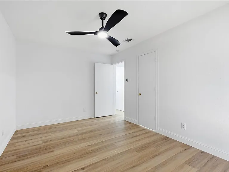 8812 Sabinas Trl — Photo 29