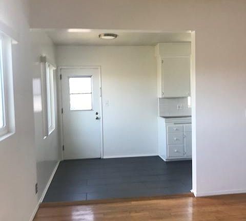5th image of 1421 Manhattan Beach Blvd #D