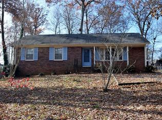 926 E John St, Matthews, NC 28105