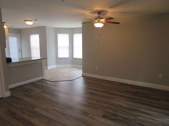 5th image of 1601 Queen Anne Way