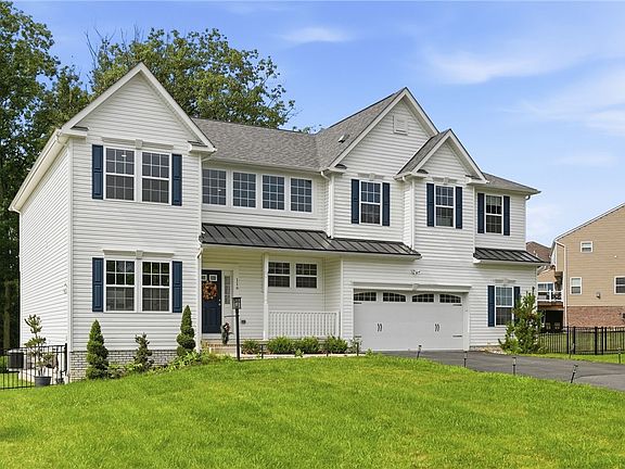 3rd image of 116 Parkview Dr