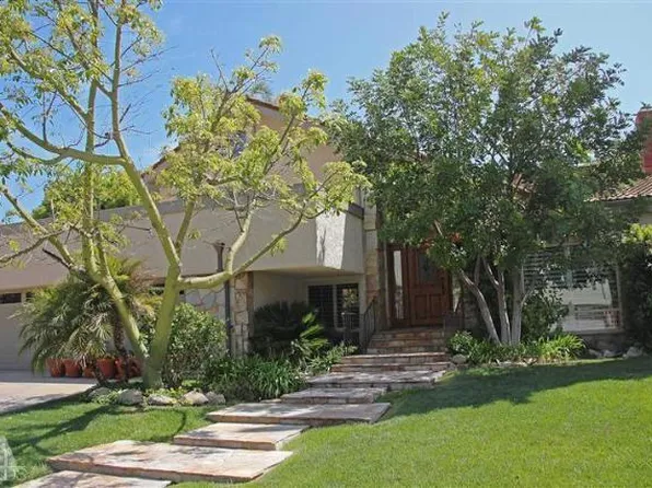 3277 W Sierra Dr, Thousand Oaks, CA 91362