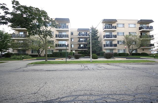 1st image of 8230 Elmwood St #208