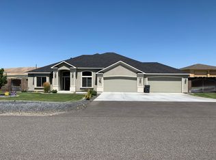 6401 S Coulee Vista Dr, Kennewick, WA 99338