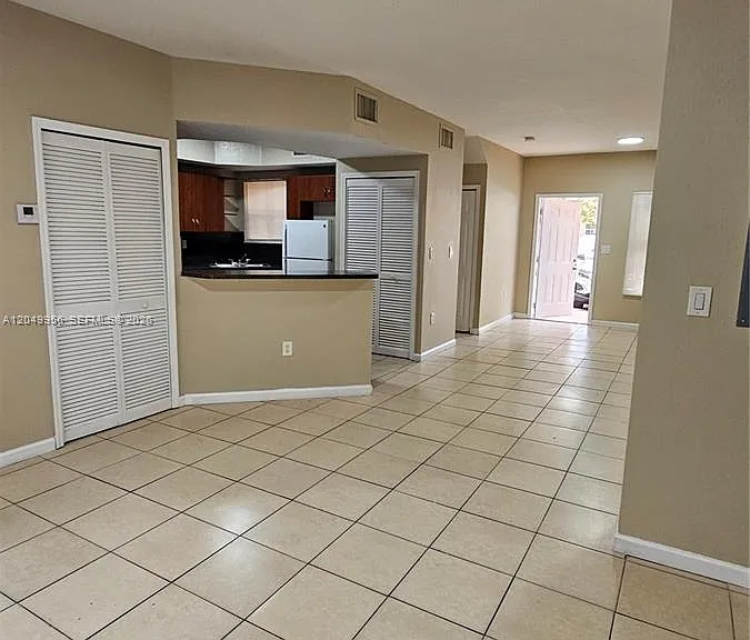 785 SW 6th Pl #1 — Photo 3