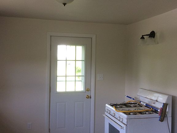 Side outside door in kitchen