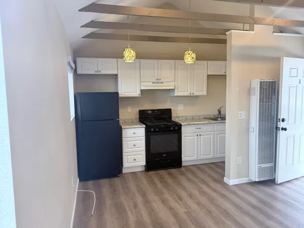 313 S Coast Hwy, Oceanside, CA 92054