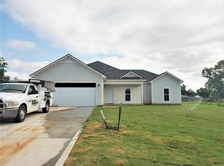 104 Hawkstead Dr, Leesburg, GA 31763