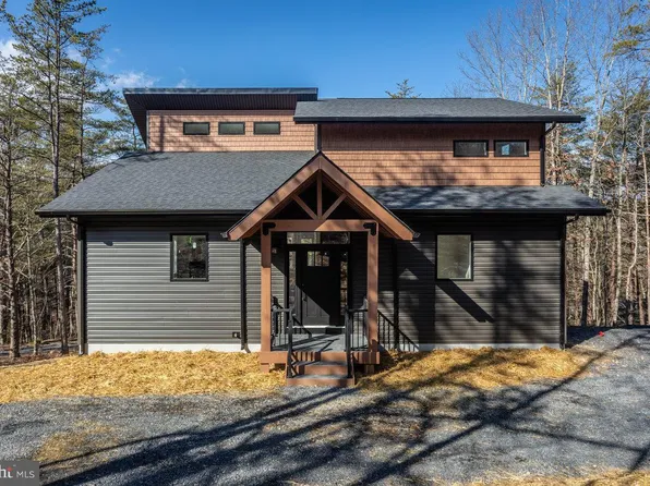 6 Beaver Rd, Basye, VA 22810