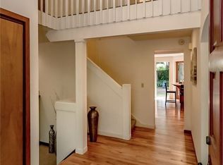 4630 90th Ave SE, Mercer Island, WA 98040