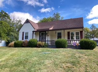 136 N Diamond Mill Rd, New Lebanon, OH 45345