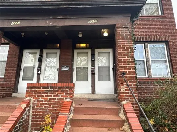 4225 E Sacramento Ave, Saint Louis, MO 63115