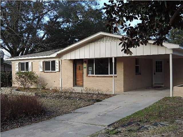 1st image of 215 Bayou Woods Dr NW