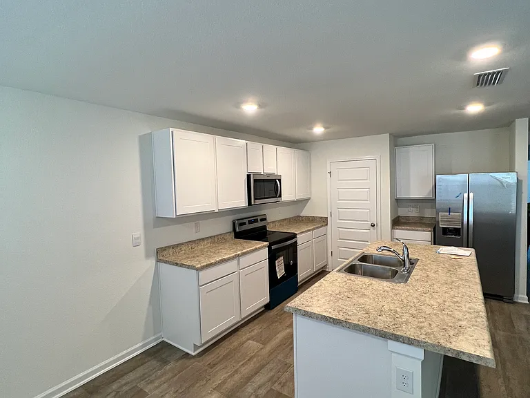 14444 Fawn Dr — Photo 3