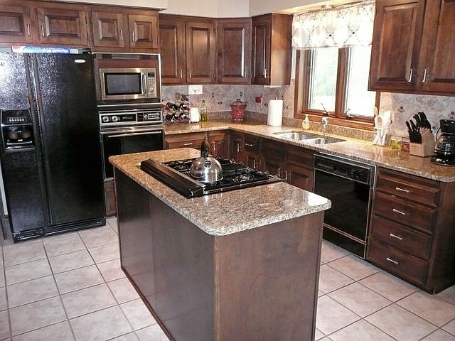 2nd image of 4512 Cedar Lake Rd
