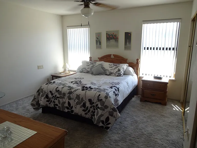3288 Jamaica Blvd S — Photo 8