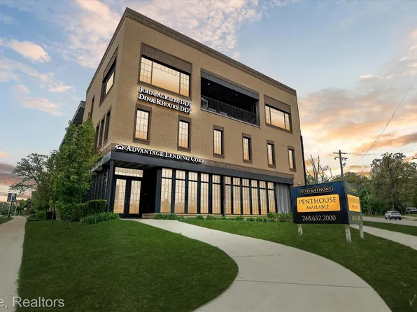 804 N Main St #2C, Rochester, MI 48307