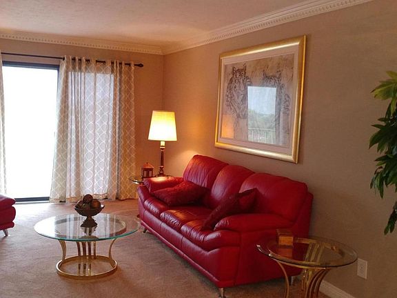 5th image of 3030 Breckenridge Ln #3-526