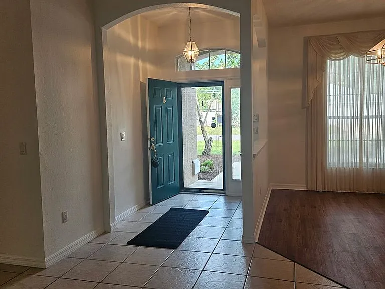 1 Emmons Ln — Photo 5