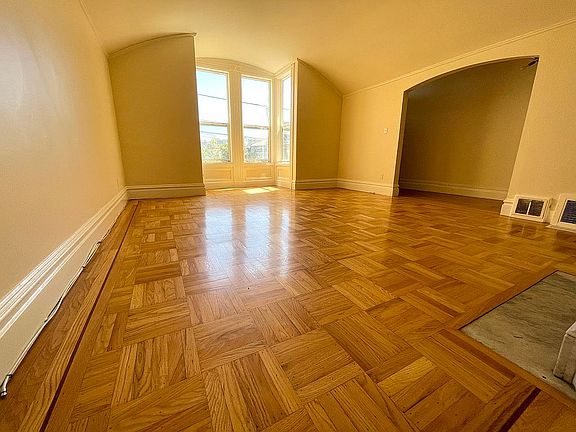3rd image of 3870 24th St #B