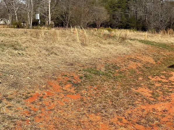 293 S Pea Ridge Rd, Mooresboro, NC 28114
