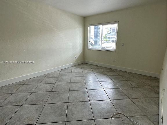 3rd image of 2115 NE 37th Dr APT 131