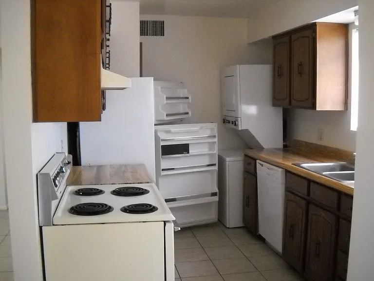 4150 Calle Ladero #C — Photo 6