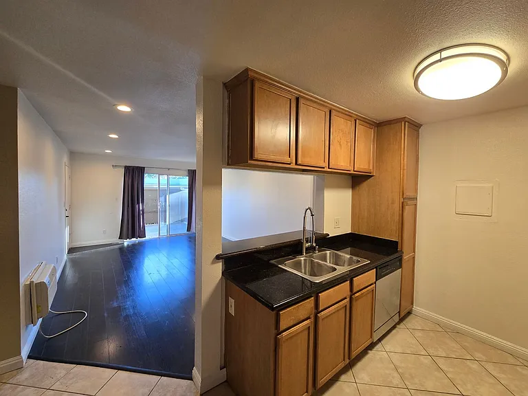 1345 Cabrillo Park Dr #E01 — Photo 6