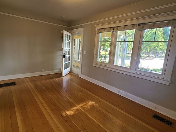 4th image of 1101 Diamond Ave