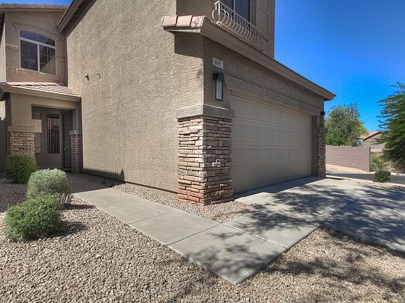 3rd image of 105 E Windsong Dr