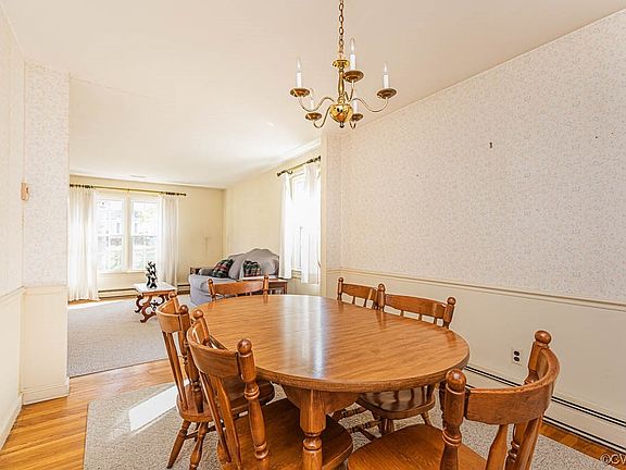 5th image of 10259 Finlandia Ln