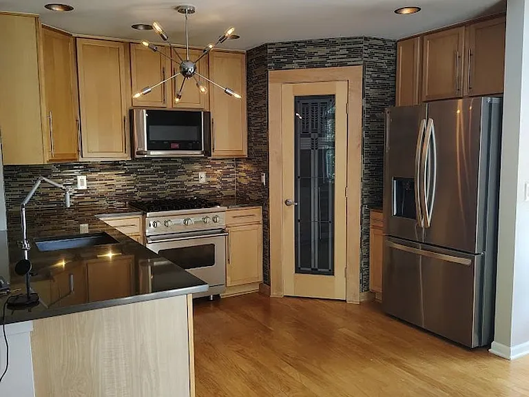 4006 Norwich Dr — Photo 1