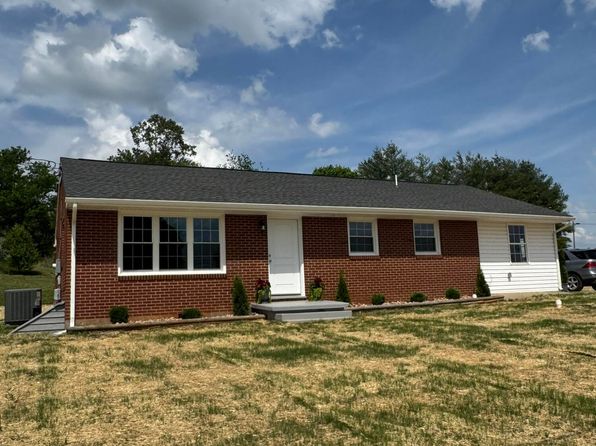 3779 Old Franklin Tpke, Glade Hill, VA 24092
