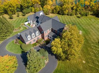 6710 Old Hunt Club Rd, Zionsville, IN 46077