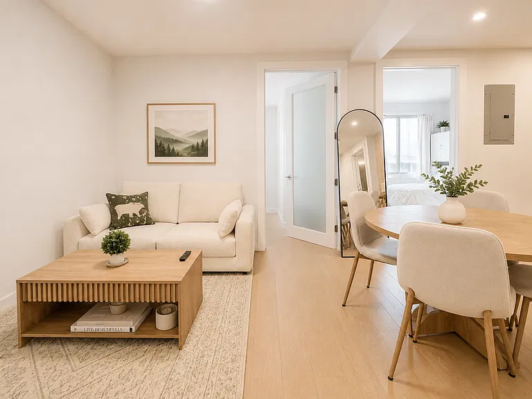 359 W 48th St #505 — Photo 3