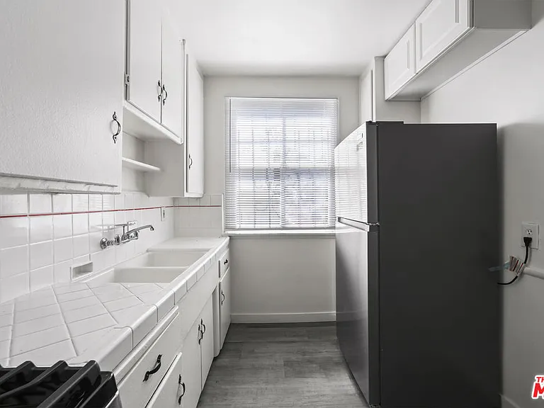 1200 S Citrus Ave #6 — Photo 15