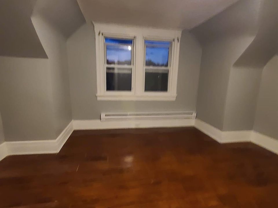 1st image of 95 S Burnet St #2