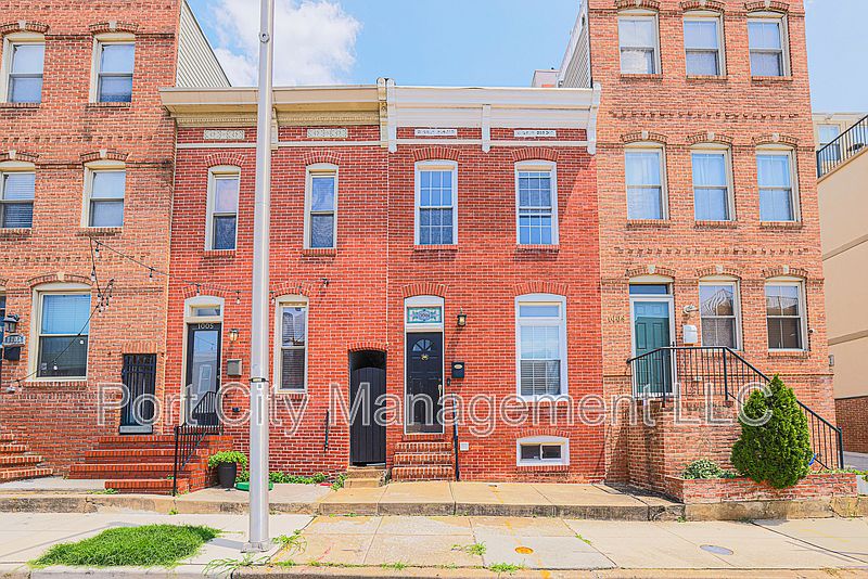 1st image of 1007 Baylis St