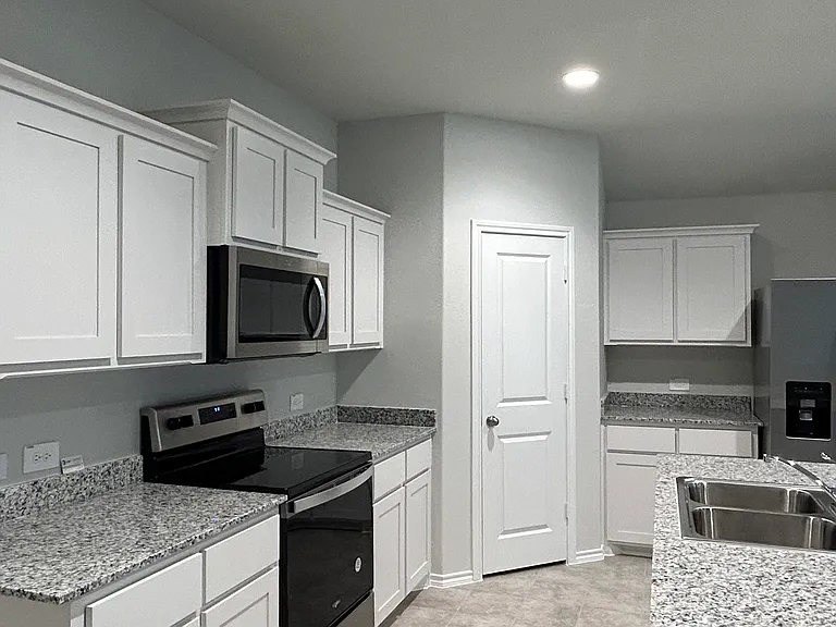 108 Piping Rock Dr — Photo 9
