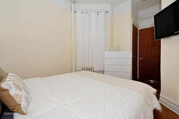 Rented by Corcoran | media 22