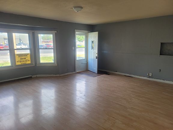 4th image of 503 W 8th St
